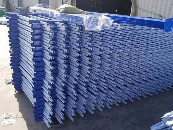 鋅鋼護(hù)欄 鋅鋼護(hù)欄