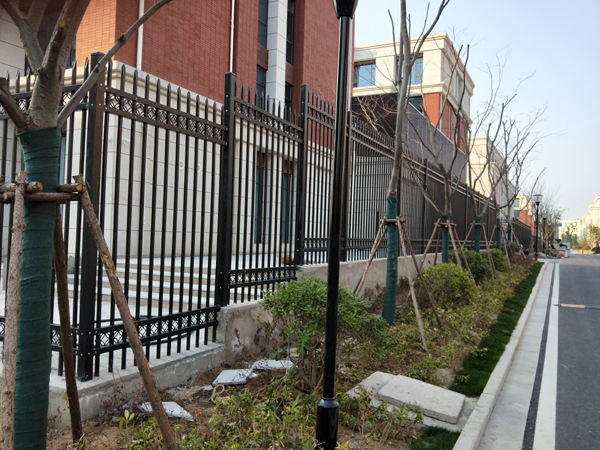 鋅鋼圍墻護欄 鋅鋼圍墻護欄